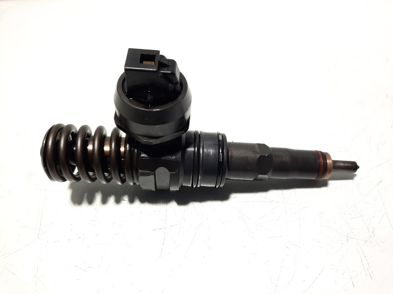 Injector Audi A4 A6 VW Passat Polo Lupo Golf Octavia Fabia Cordoba Ibiza 1.4 1.9 TDI BJ 045130073T 0414720035