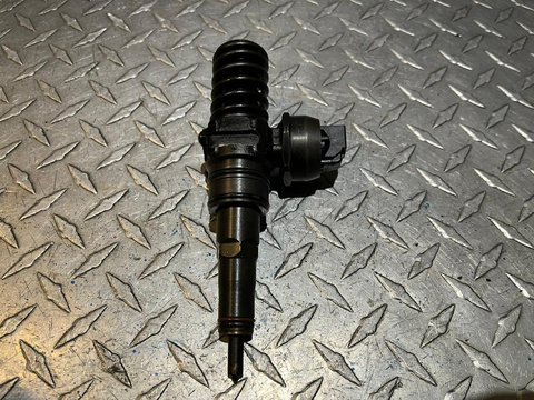 Injector Audi A4 B6 1.9 TDi BKE / BRB 038130073BH