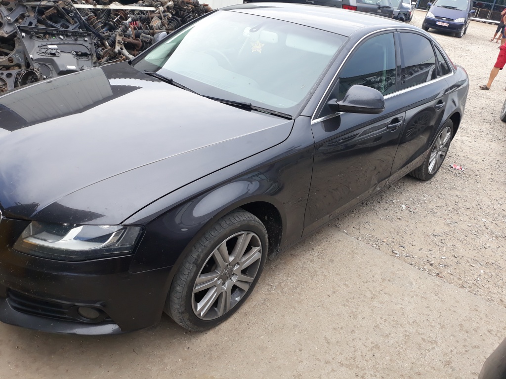 Injector Audi A4 B8 2009 berlina 2.0 tdi