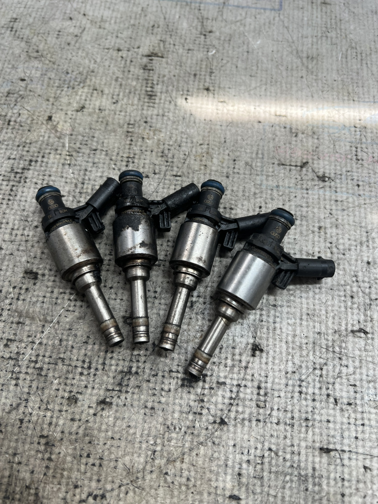 Injector Audi A5 Benzina 2010, 06H906036F