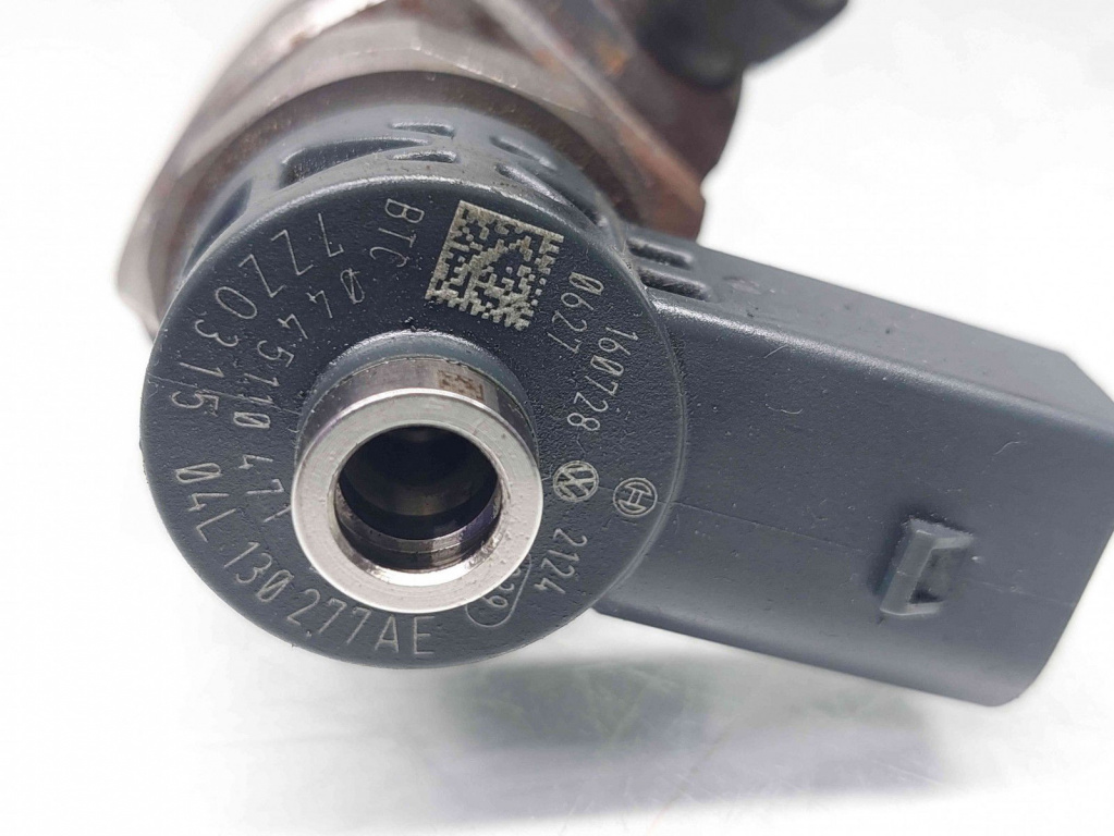 Injector Audi Q5 (8RB) Facelift [ Fabr 2008-2016] 04L130277AE 2.0 TDI CNHA 140KW / 190CP 2.0 TDI CNHA 140KW / 190CP