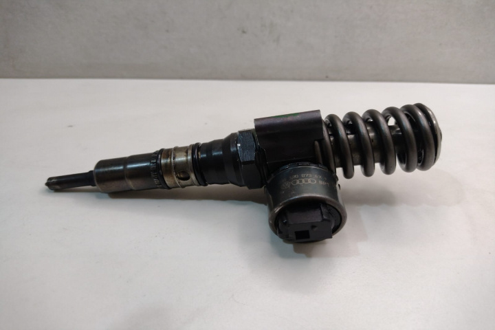 Injector Audi Seat Vw Skoda, cod 03G130073GX 03G130073 Audi A3 8P/8PA [facelift] [2004 - 2008]