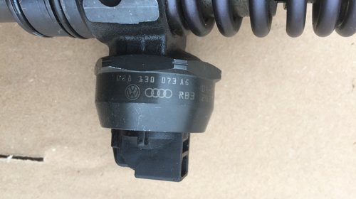 Injector Audi Vw 1.9 TDI 77KW 105 CAI 03
