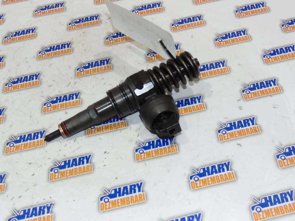 Injector avand codul 038130073AG pentru VW Golf 4 2003