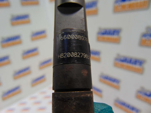 Injector avand codul original - H8200827965 / 166000897R - pentru Dacia Logan din 2012