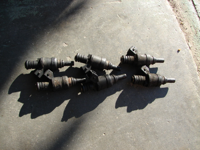 Injector benzina BMW Seria 5 E39 [1995 - 2000] Sedan 4-usi 523i AT (170 hp) SE 2.5i