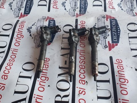 Injector BMW 3 Touring (F31) 318d 2.0 136 cp cod piesa : 0445110289