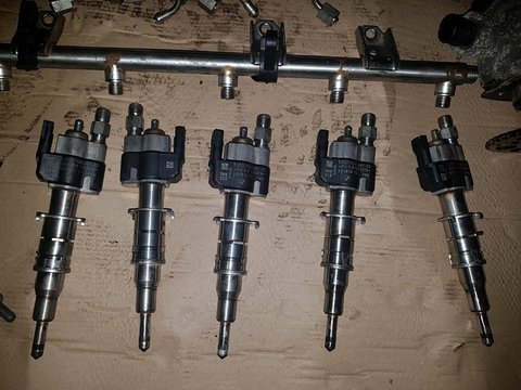 Injector Bmw 740i, 750i, 760 i F01