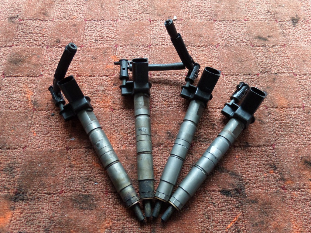 Injector bmw 7797877 05 bmw seria 1 e81 e87 e88 2.0 d