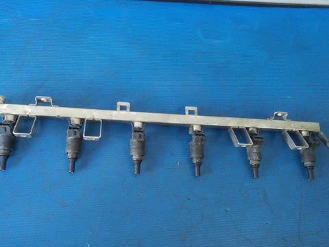 Injector bmw e46 2.2 b 1427240 1437442