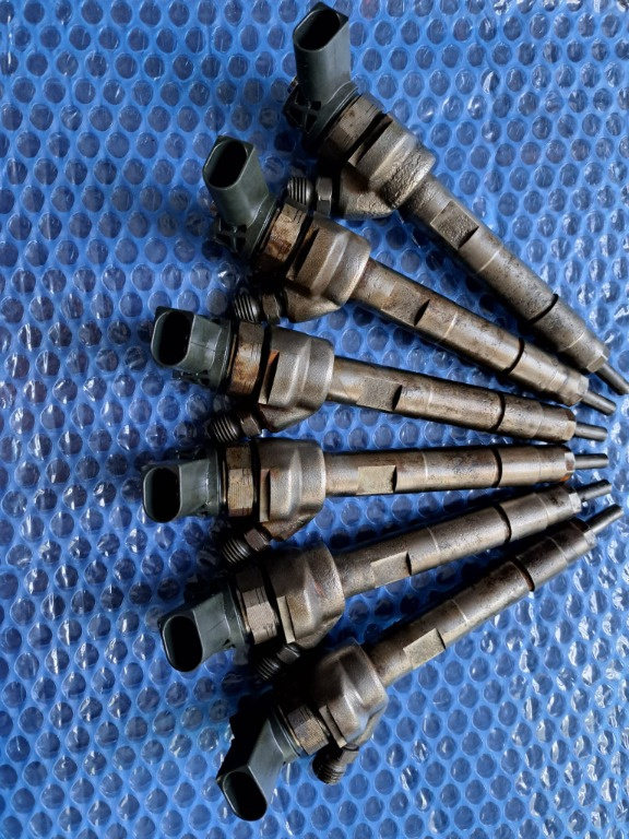 Injector BMW F30 f10 F80 2.0 d an 2014 Euro 6 cod 