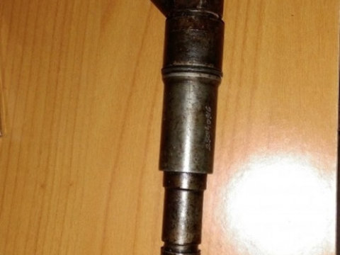 Injector BMW Seria 3 (E46; 19972006) 2.0 d 150cp 7789661 0445110131