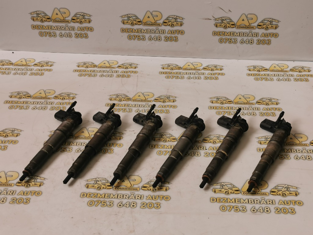 Injector BMW Seria 5 Sedan (E60) 3.0 d 231 CP cod: 0445115048