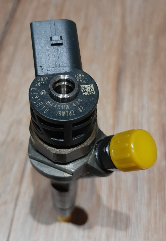 Injector Bosch 2.0 diesel cod 0445110478 Bmw 530 d