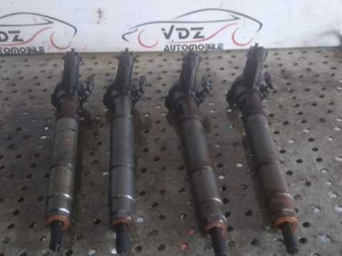 Injector Chrysler Voyager 2.8 CRDi an 2008 122 KW cod 0445115067
