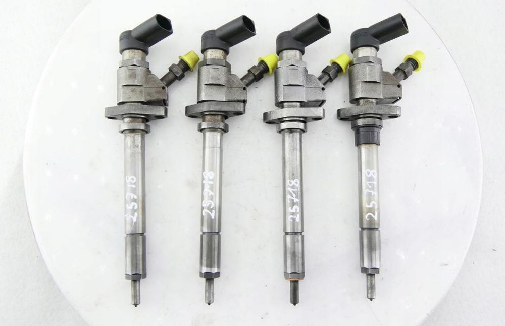 Injector Citroen C4 2.0 HDI 9657144580