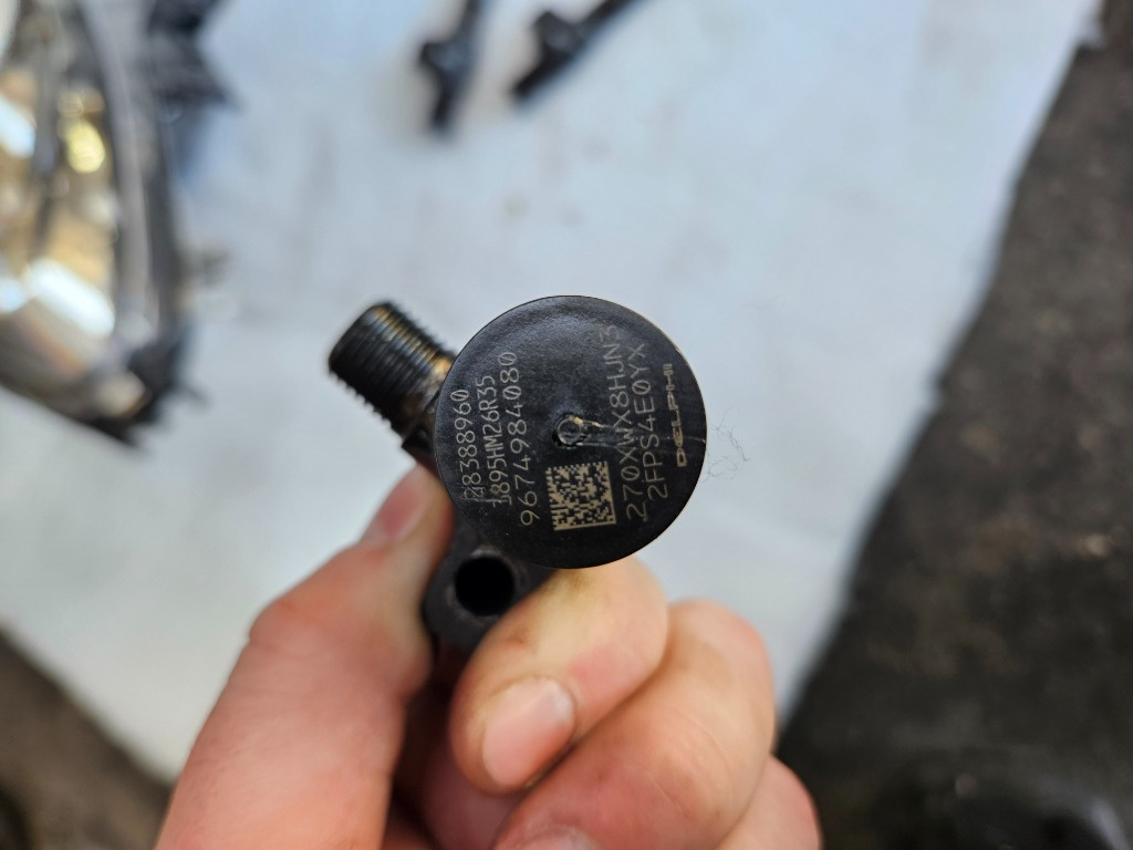 Injector cod 967984080 Ford Peugeot Citroen 2.0 HDI Euro 6
