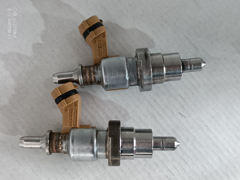 INJECTOR CURATARE FILTRU PARTICULE NR 5 TOYOTA AVENSIS RAV 4 AURIS COROLLA VERSO EURO 4 - 5