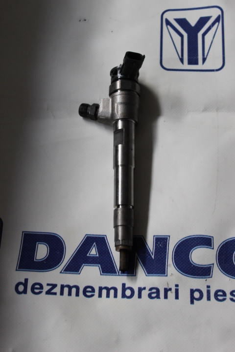 INJECTOR DACIA DUSTER 1.5 dci - AN 2018 - COD 0445110 800