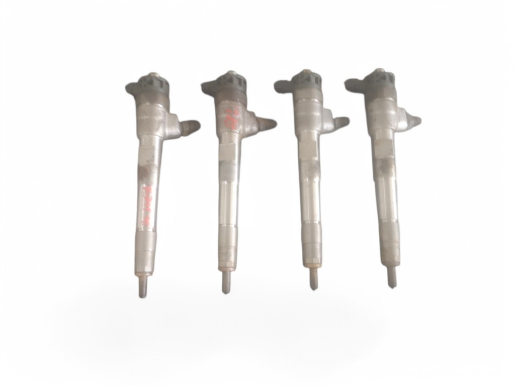 Injector Dacia Duster 4x4 1.5 Blue dCi 116 cai motor K9K-U8 K9KU874 an 2019 cod 0445110800 H8201636333