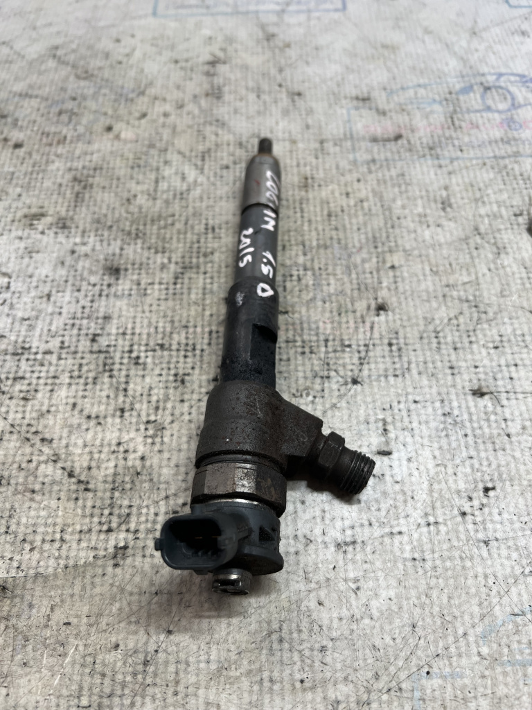 Injector Dacia Logan 1.5 Motorina 2015, H8201108033 / 0445110485
