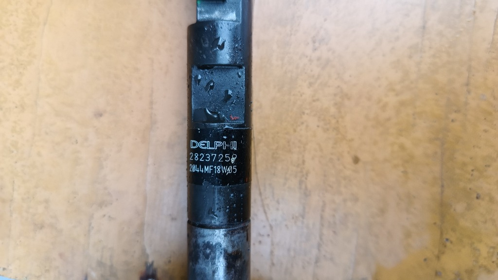 Injector Dacia Logan 28237259