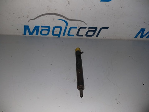 Injector Dacia Logan Motorina - 8200815416