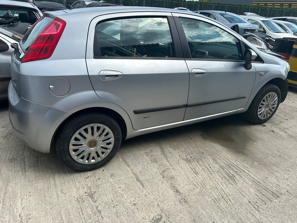 Injector Fiat Grande Punto 2007 Hatchback 1.2