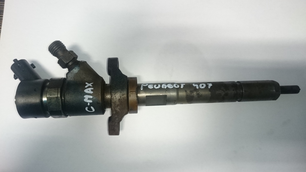 Injector Focus C-MAX, P 407 1.6HDI,Citroen C4,C5 1.6HDI, 0445110188