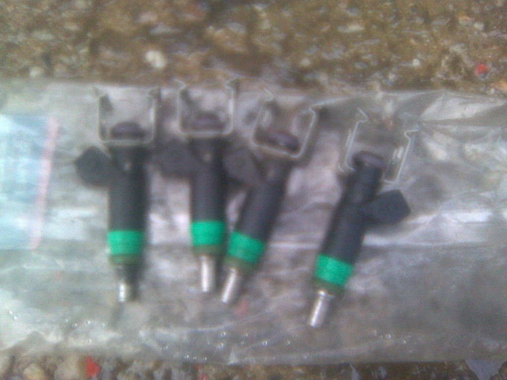 Injector ford focus 1.4 si 1.6 benzina
