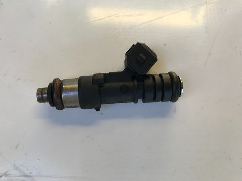 Injector Ford Focus 3 1.6 TI cod: 0280158207