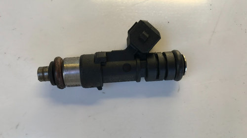 Injector Ford Focus 3 1.6 TI cod: 028015