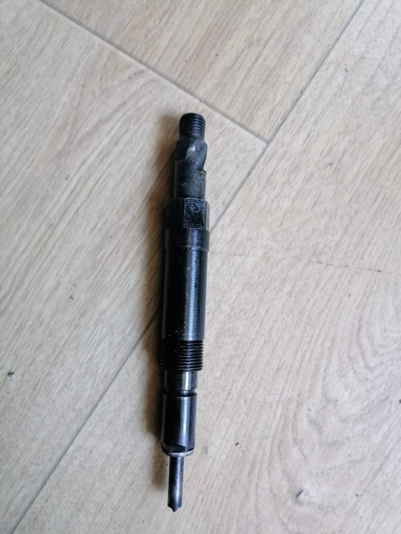 Injector Ford Mondeo 3 2.0 TDDi 2001 - 2007 115CP D6BA 0432133801 1S7Q-AD