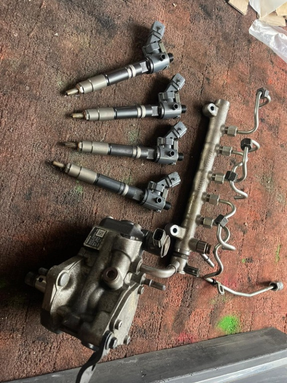 Injector / injectoare 2.0 volvo XC90 XC60 S90 31405404 2012 2013 2014 2015 2016 2017 2018