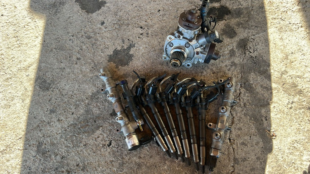 Injector injectoare Audi Q7 4M 3.0 TDI D