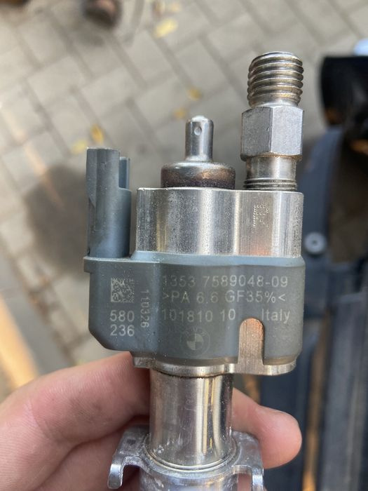 Injector injectoare Bmw N43 N53 N54 cod 7589048