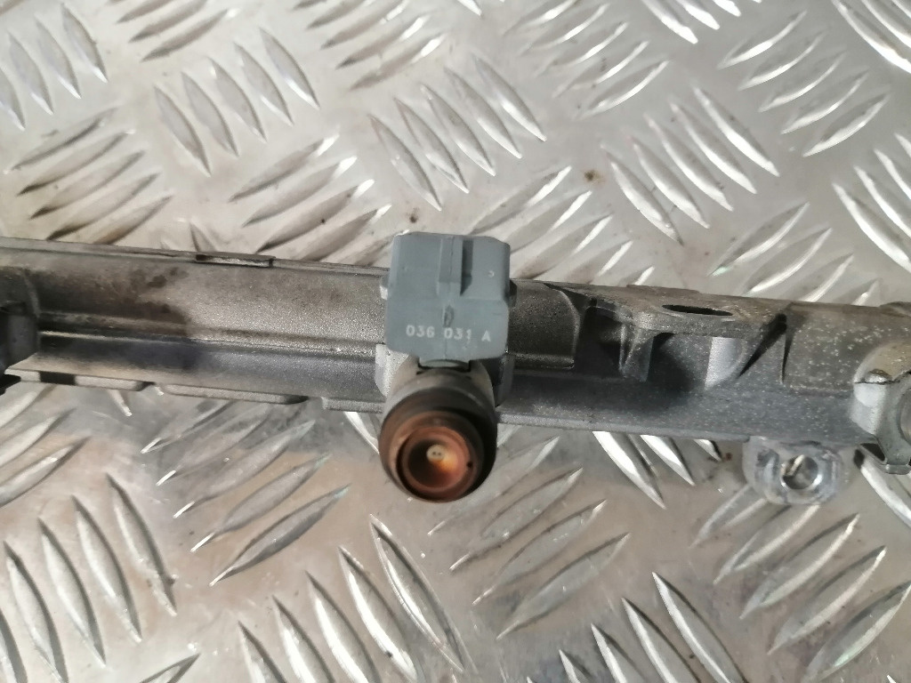 Injector injectoare VW Bora Golf 4 1.6 1