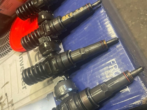 Injector / injectoare Vw Touran Passat Golf 5 etc Audi A3 A4 1.9 tdi diesel cod 168130073AG073AG