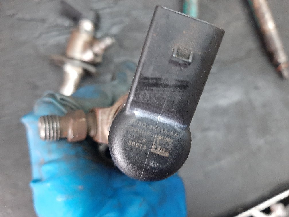 Injector jaguar s-type x200 xj x350 2.7 