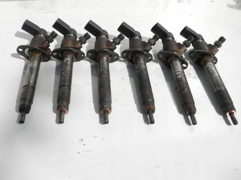 Injector Jaguar XF / XJ / S 2.7td euro III / euro IV an 2005 - 2009 serie OEM : 4s7q9k546af