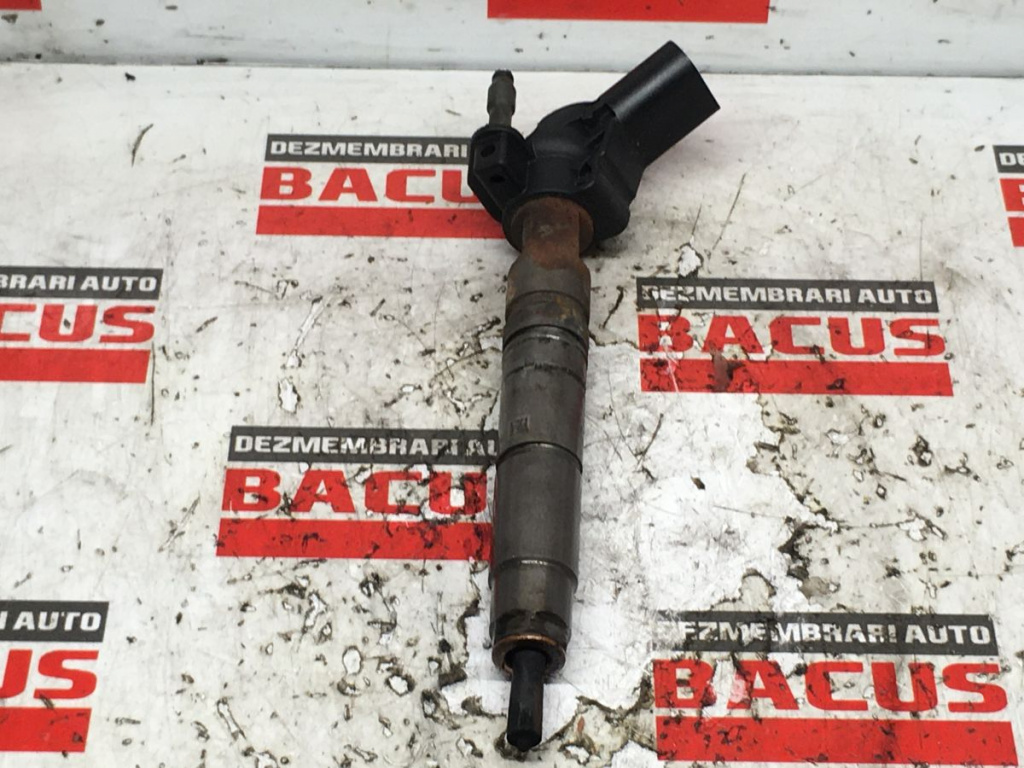 Injector Mercedes 3.0 CDI W204 W212 W218 W222 W221 W166 W639 Euro 5 A6420701187 / 0445116026