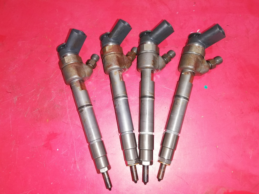Injector Mercedes A Class W169 A180 Cdi A640070078