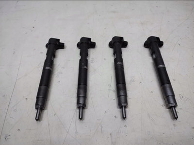 Injector Mercedes C Class W204 2.2 cdi 2015 inject
