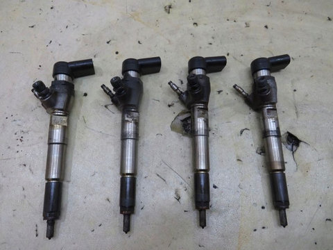 Injector Mercedes Citan 1.5 DCI cod 8201100113