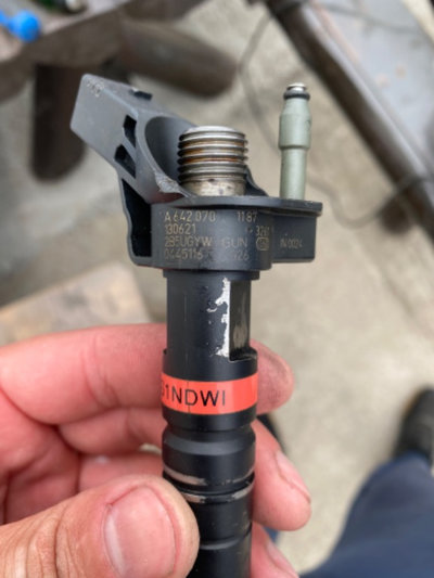 Injector mercedes w212 350d euro 6