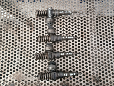 Injector motorina 038130073AJ Volkswagen VW Golf 4 [1997 - 2006] Hatchback 3-usi 1.9 TDI MT (100 hp)