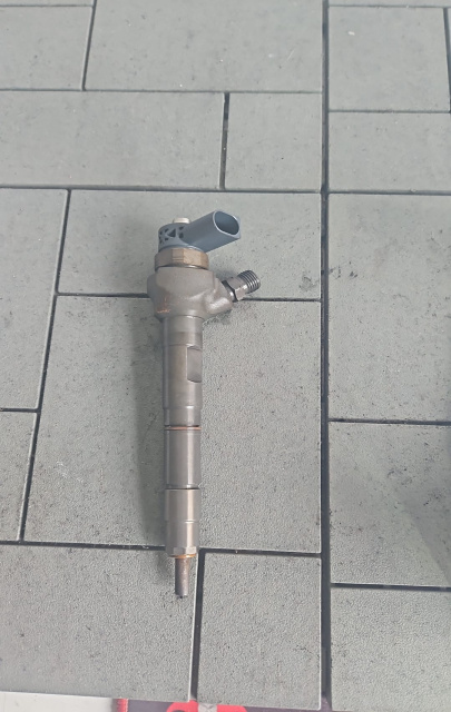 Injector motorina Cod: 04L130277G 0445110477 Skoda Octavia 3 [2013 - 2017] Liftback 5-usi 1.6 MT (110 hp)