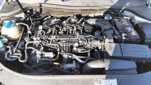 Injector motorina Volkswagen Passat B6 [
