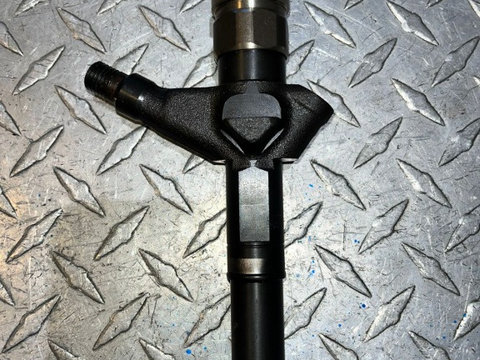 Injector Nissan X-Trail 2.2 DCi 16600ES60A