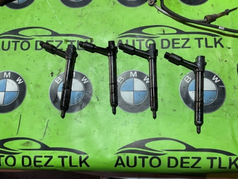 Injector Opel Astra G 1.7 DTI Isuzu 2000-2004 cod: TJBB01901D